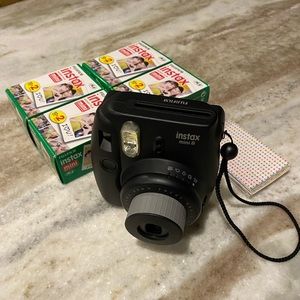 Fujifilm instax mini camera with film